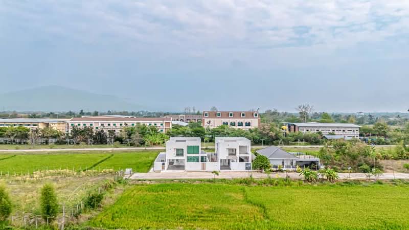 Luxury Modern Pool Villa, Chiang Mai, Ban Waen, Hang Dong, Chiang Mai, 4 Bedrooms, 550 sqm, Single Detached House For Sale, by Tanannat Porntadapattanayothin, 500213564 - DDproperty.com