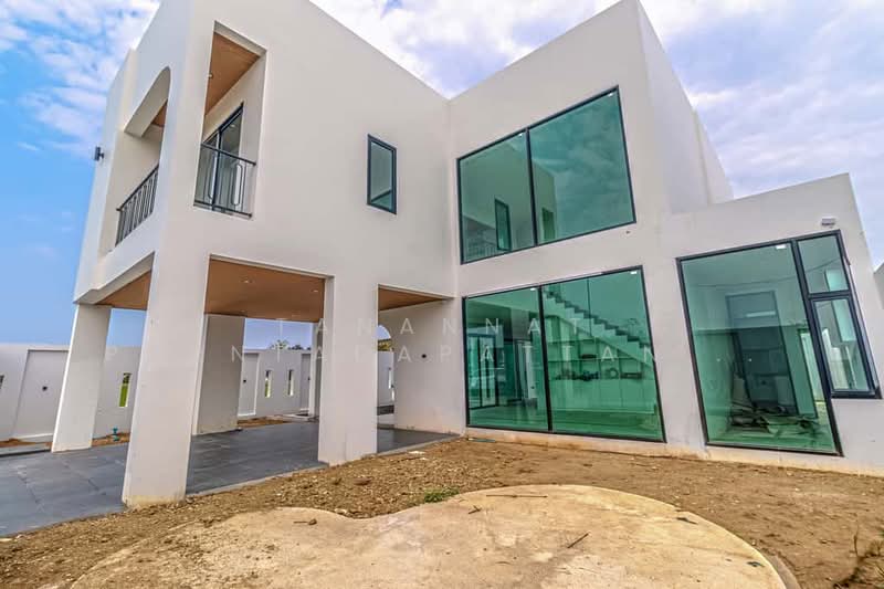 Luxury Modern Pool Villa, เชียงใหม่, บ้านแหวน, หางดง, เชียงใหม่, 550 ตร.ม., บ้านเดี่ยว ขาย, โดย Tanannat Porntadapattanayothin, 500213564 - DDproperty.com