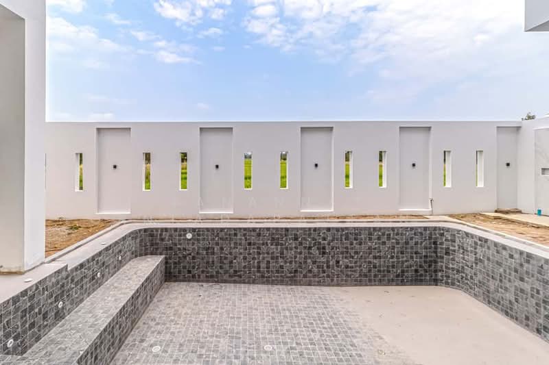 Luxury Modern Pool Villa, เชียงใหม่, บ้านแหวน, หางดง, เชียงใหม่, 550 ตร.ม., บ้านเดี่ยว ขาย, โดย Tanannat Porntadapattanayothin, 500213564 - DDproperty.com