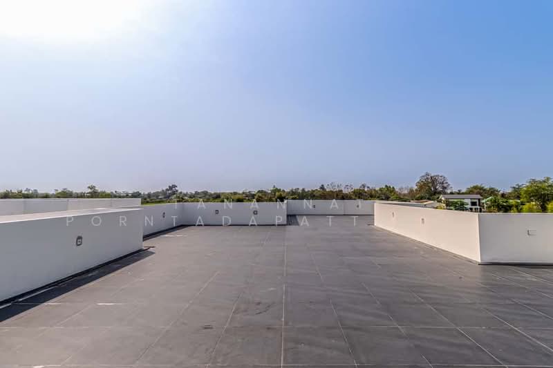 Luxury Modern Pool Villa, เชียงใหม่, บ้านแหวน, หางดง, เชียงใหม่, 550 ตร.ม., บ้านเดี่ยว ขาย, โดย Tanannat Porntadapattanayothin, 500213564 - DDproperty.com