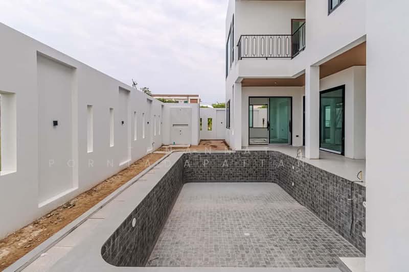 Luxury Modern Pool Villa, เชียงใหม่, บ้านแหวน, หางดง, เชียงใหม่, 550 ตร.ม., บ้านเดี่ยว ขาย, โดย Tanannat Porntadapattanayothin, 500213564 - DDproperty.com