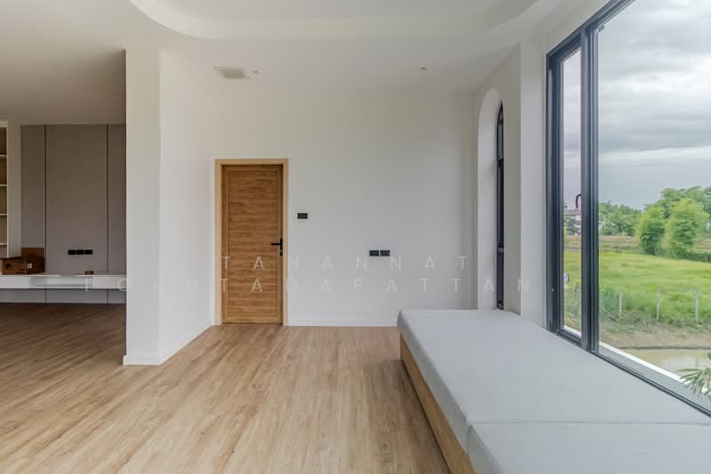 Luxury Modern Pool Villa, เชียงใหม่, บ้านแหวน, หางดง, เชียงใหม่, 550 ตร.ม., บ้านเดี่ยว ขาย, โดย Tanannat Porntadapattanayothin, 500213564 - DDproperty.com