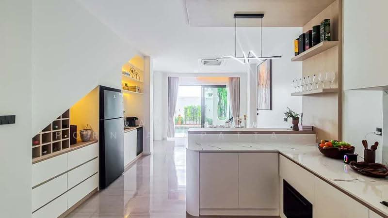 Luxury Modern Pool Villa, Chiang Mai, Ban Waen, Hang Dong, Chiang Mai, 4 Bedrooms, 550 sqm, Single Detached House For Sale, by Tanannat Porntadapattanayothin, 500213564 - DDproperty.com