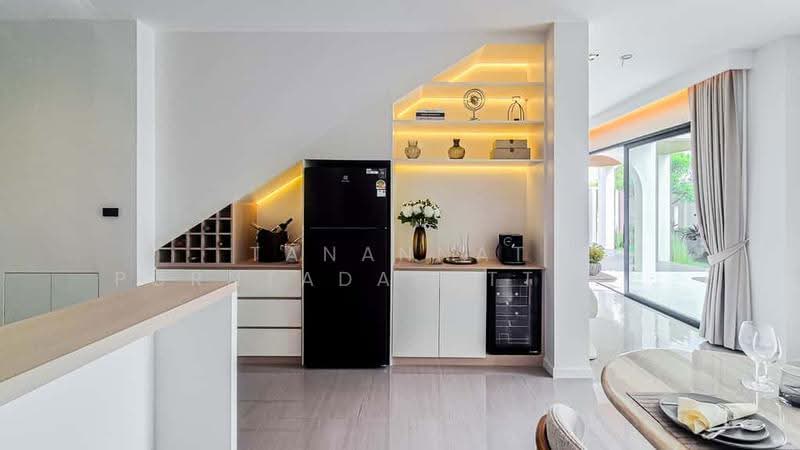 Luxury Modern Pool Villa, เชียงใหม่, บ้านแหวน, หางดง, เชียงใหม่, 550 ตร.ม., บ้านเดี่ยว ขาย, โดย Tanannat Porntadapattanayothin, 500213564 - DDproperty.com