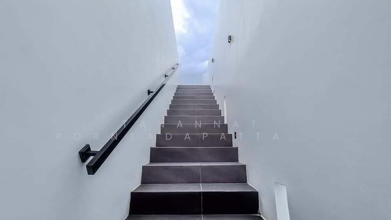 Luxury Modern Pool Villa, เชียงใหม่, บ้านแหวน, หางดง, เชียงใหม่, 550 ตร.ม., บ้านเดี่ยว ขาย, โดย Tanannat Porntadapattanayothin, 500213564 - DDproperty.com