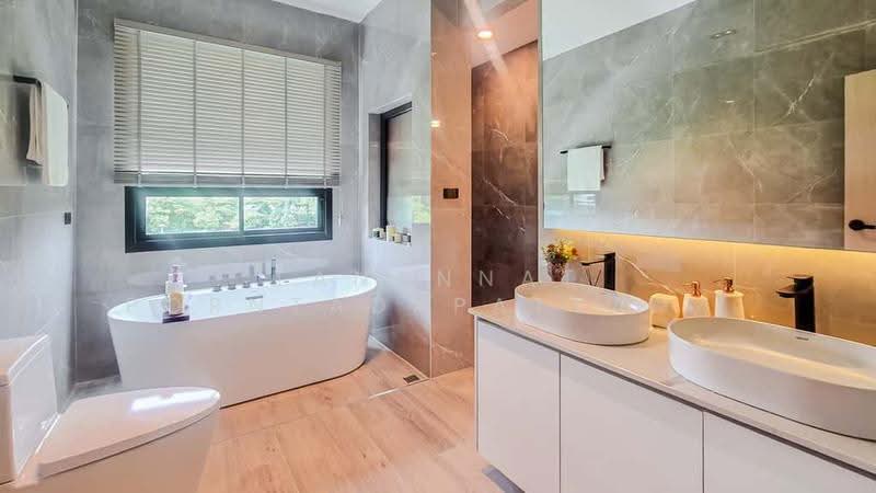Luxury Modern Pool Villa, เชียงใหม่, บ้านแหวน, หางดง, เชียงใหม่, 550 ตร.ม., บ้านเดี่ยว ขาย, โดย Tanannat Porntadapattanayothin, 500213564 - DDproperty.com