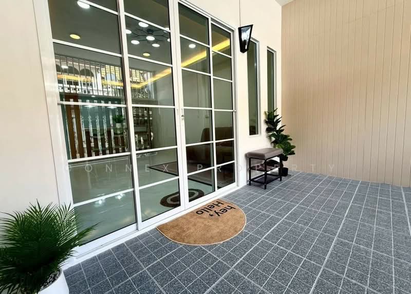 For Sale - Sombat Thep, Bangkok