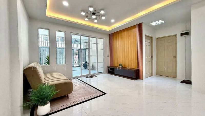 For Sale - Sombat Thep, Bangkok