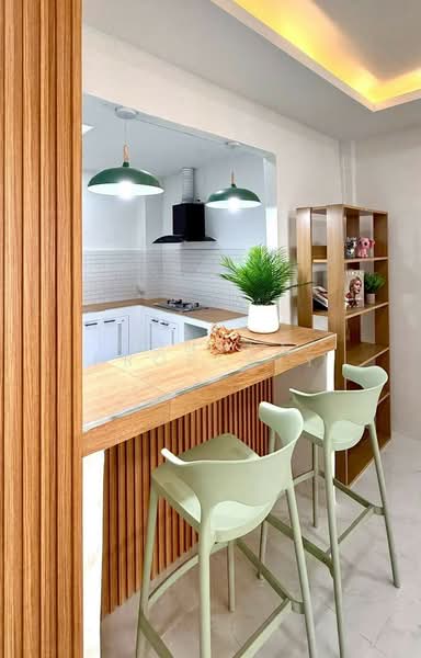 ขาย - สมบัติเทพ, กรุงเทพ