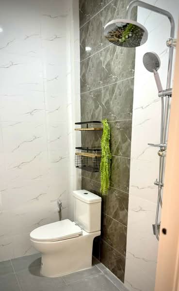 ขาย - สมบัติเทพ, กรุงเทพ