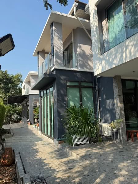 Perfect Masterpiece Rama 9-Krungthep Kreetha, Bangkok, Srinakarin - Romklao Road, Khlong Song Ton Nun, Lat Krabang, Bangkok, 5 Bedrooms, 500 sqm, Single Detached House For Rent, by Forty-Six Real Estate Group, 500213571 - DDproperty.com