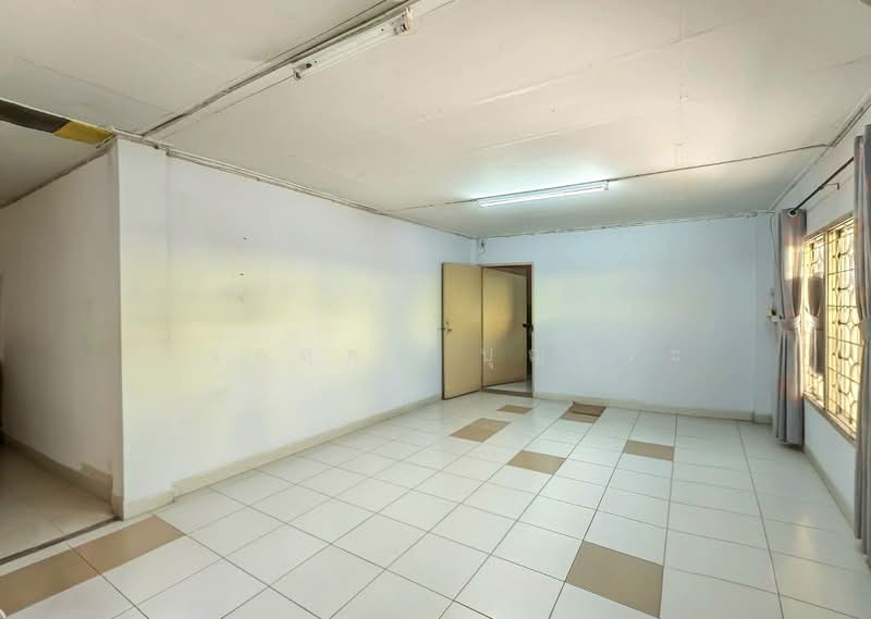 บ้านเดี่ยว 2 ชั้น + โกดัง 115 ตารางวา ซอยประเสริฐมนูกิจ 5 แยก 3, Bangkok, ประเสริฐมนูกิจ 5 แยก 3, Chorake Bua, Lat Phrao, Bangkok, 4 Bedrooms, 390 sqm, Single Detached House For Sale, by กรกฤตย์ บุญสระ, 500213573 - DDproperty.com