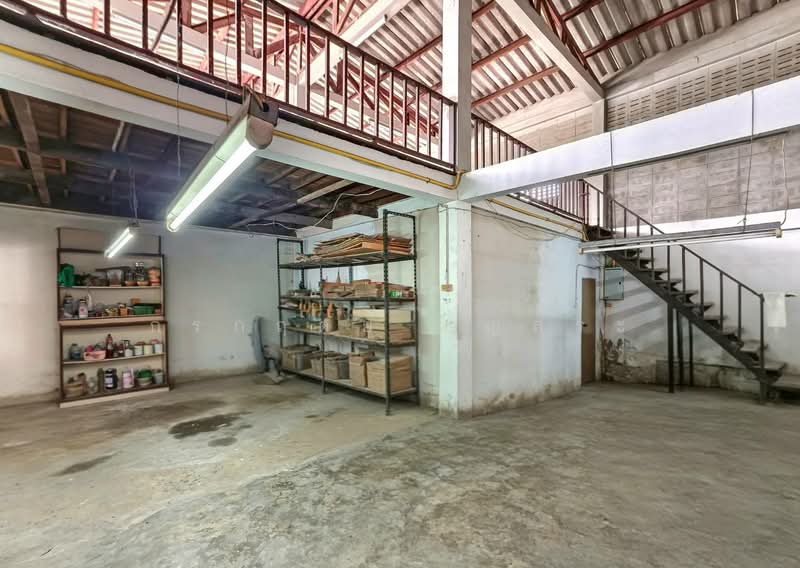 บ้านเดี่ยว 2 ชั้น + โกดัง 115 ตารางวา ซอยประเสริฐมนูกิจ 5 แยก 3, Bangkok, ประเสริฐมนูกิจ 5 แยก 3, Chorake Bua, Lat Phrao, Bangkok, 4 Bedrooms, 390 sqm, Single Detached House For Sale, by กรกฤตย์ บุญสระ, 500213573 - DDproperty.com