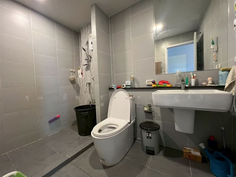 Britania Wongwaen-Hathairat, Pathum Thani, Hathairat Road, Bung Kham Proi, Lam Luk Ka, Pathum Thani, 3 Bedrooms, 100 sqm, Townhouse For Sale, by คุณ อัชจิราภรณ์ ภู่ศิริ (ดาว), 500213592 - DDproperty.com