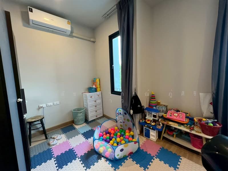 Britania Wongwaen-Hathairat, Pathum Thani, Hathairat Road, Bung Kham Proi, Lam Luk Ka, Pathum Thani, 3 Bedrooms, 100 sqm, Townhouse For Sale, by คุณ อัชจิราภรณ์ ภู่ศิริ (ดาว), 500213592 - DDproperty.com