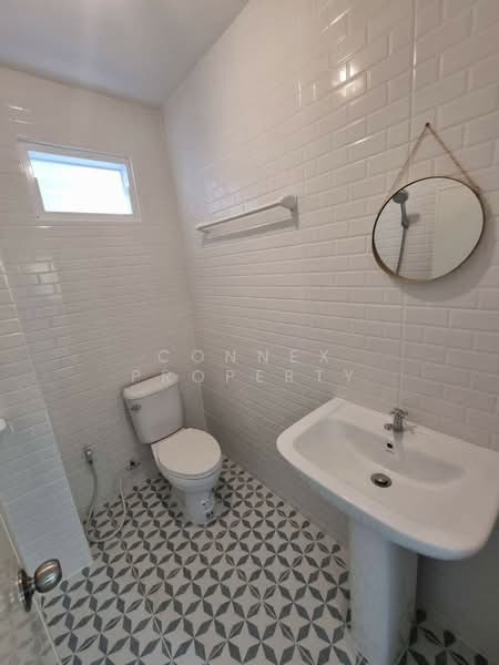 For Sale - Semi-detached house soi Charan 35, Bangkok