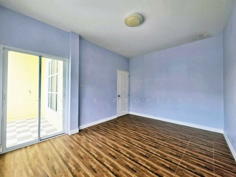 For Sale - Semi-detached house soi Charan 35, Bangkok