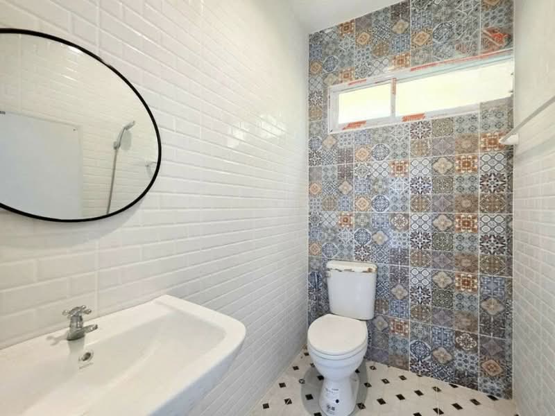 For Sale - Semi-detached house soi Charan 35, Bangkok