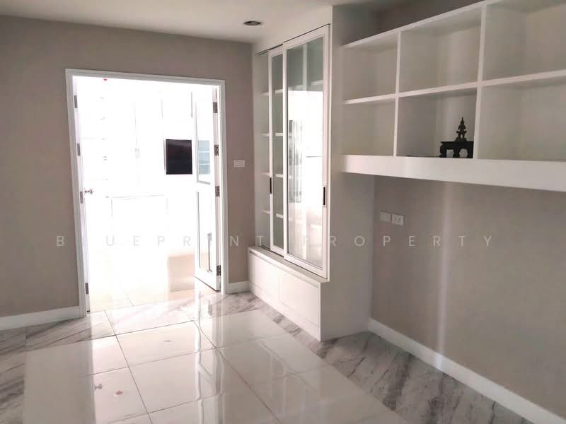 Grand Ville House 2, Bangkok, Soi Sukhumvit 19, Khlongtoei Nua, Watthana, Bangkok, 3 Bedrooms, 253 sqm, Condo For Rent, by Blueprint Property, 500213609 - DDproperty.com