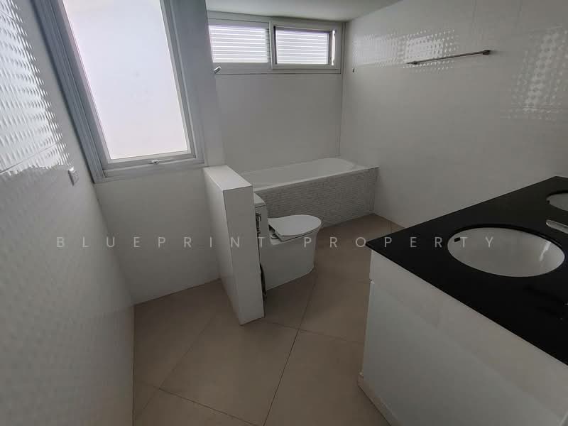 Grand Ville House 2, Bangkok, Soi Sukhumvit 19, Khlongtoei Nua, Watthana, Bangkok, 3 Bedrooms, 253 sqm, Condo For Rent, by Blueprint Property, 500213609 - DDproperty.com