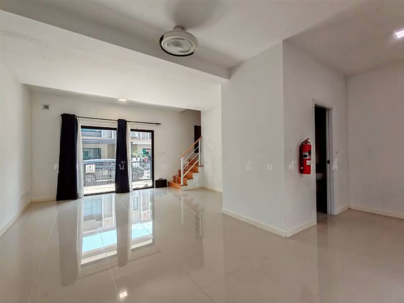 เดอะ คอนเนค สุวรรณภูมิ 4 ( The Connect Suvarnabhumi 4 ), Samut Prakan, ถนนกิ่งแก้ว, Rachathewa, Bang Plee, Samut Prakan, 3 Bedrooms, 130 sqm, Townhouse For Sale, by คุณ นันทชิต มั่นศักดิ์ (สุ), 500213610 - DDproperty.com