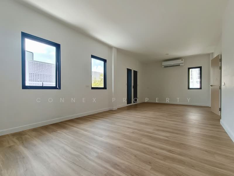 Ratchada Niwet, Bangkok, รัชดาภิเษก, Samsen Nok, Huai Khwang, Bangkok, 4 Bedrooms, 220 sqm, Single Detached House For Sale, by Connex Property, 500213649 - DDproperty.com