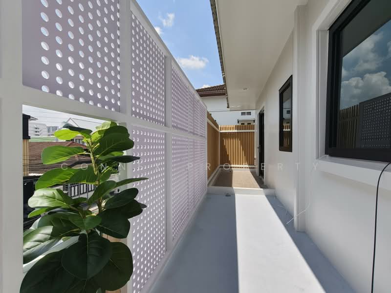 Ratchada Niwet, Bangkok, รัชดาภิเษก, Samsen Nok, Huai Khwang, Bangkok, 4 Bedrooms, 220 sqm, Single Detached House For Sale, by Connex Property, 500213649 - DDproperty.com