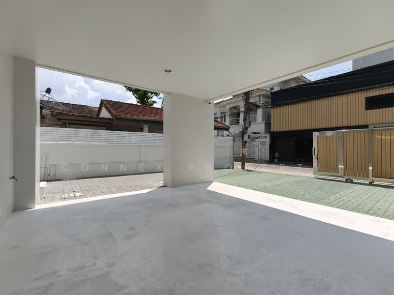 Ratchada Niwet, Bangkok, รัชดาภิเษก, Samsen Nok, Huai Khwang, Bangkok, 4 Bedrooms, 220 sqm, Single Detached House For Sale, by Connex Property, 500213649 - DDproperty.com