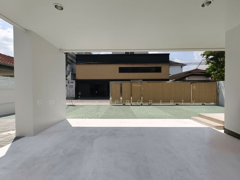 Ratchada Niwet, Bangkok, รัชดาภิเษก, Samsen Nok, Huai Khwang, Bangkok, 4 Bedrooms, 220 sqm, Single Detached House For Sale, by Connex Property, 500213649 - DDproperty.com