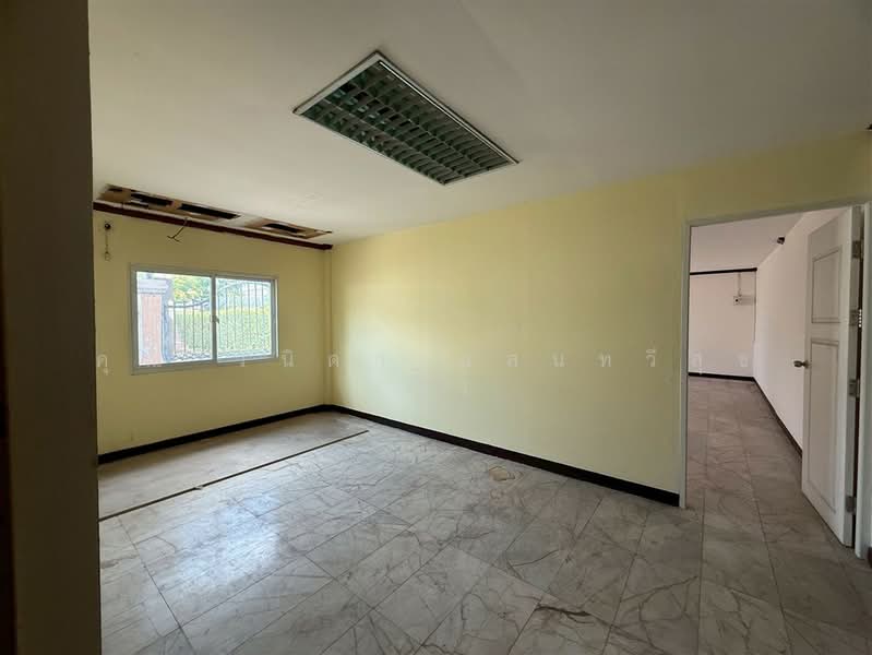 บ้านเฟื่องฟ้า แฮปปี้แลนด์ ( Baan Fueangfah Happyland ), Bangkok, ถนนแฮปปี้แลนด์, Khlong Chan, Bang Kapi, Bangkok, 10+ Bedrooms, 700 sqm, Single Detached House For Sale, by คุณ วนิดา แสนทวีสุข (นิ), 500213650 - DDproperty.com