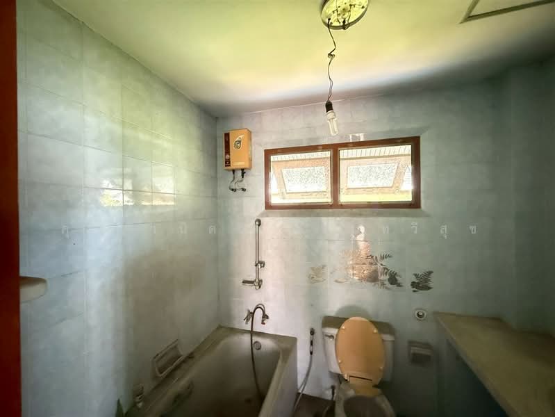 บ้านเฟื่องฟ้า แฮปปี้แลนด์ ( Baan Fueangfah Happyland ), Bangkok, ถนนแฮปปี้แลนด์, Khlong Chan, Bang Kapi, Bangkok, 10+ Bedrooms, 700 sqm, Single Detached House For Sale, by คุณ วนิดา แสนทวีสุข (นิ), 500213650 - DDproperty.com