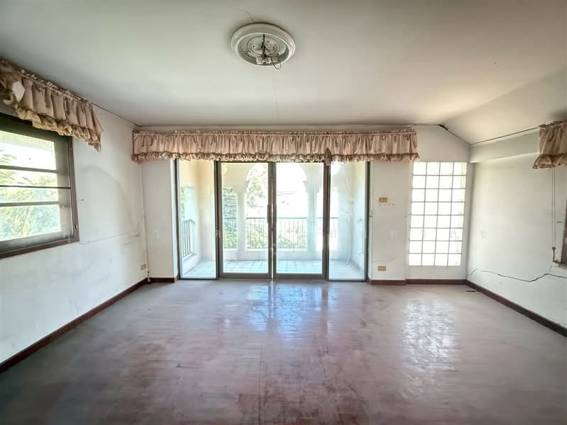 บ้านเฟื่องฟ้า แฮปปี้แลนด์ ( Baan Fueangfah Happyland ), Bangkok, ถนนแฮปปี้แลนด์, Khlong Chan, Bang Kapi, Bangkok, 10+ Bedrooms, 700 sqm, Single Detached House For Sale, by คุณ วนิดา แสนทวีสุข (นิ), 500213650 - DDproperty.com