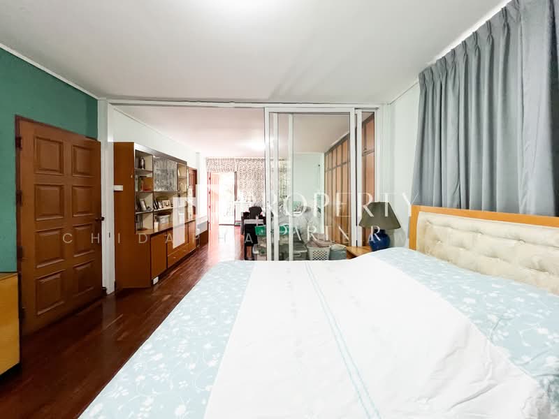 House Sukhumvit 81 Near Sukhumvit Road 400 m., Bangkok, สุขุมวิท, Phra Kanong Nua, Watthana, Bangkok, 5 Bedrooms, 350 sqm, Single Detached House For Sale, by Chidaphar Beawlek, 500213664 - DDproperty.com