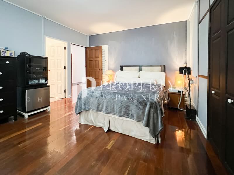 House Sukhumvit 81 Near Sukhumvit Road 400 m., Bangkok, สุขุมวิท, Phra Kanong Nua, Watthana, Bangkok, 5 Bedrooms, 350 sqm, Single Detached House For Sale, by Chidaphar Beawlek, 500213664 - DDproperty.com