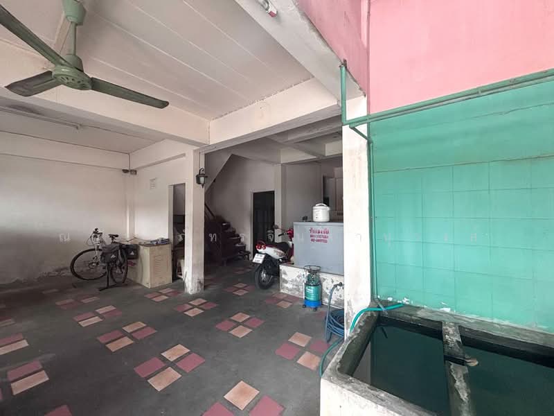 ถนนสุคนธสวัสดิ์ แขวงลาดพร้าว เขตลาดพร้าว กรุงเทพฯ, Bangkok, สุคนธสวัสดิ์, Lat Phrao, Lat Phrao, Bangkok, , 236 sqm, Shophouse For Sale, by ณณัฐ ภัทรจินดานุวงศ์, 500213675 - DDproperty.com