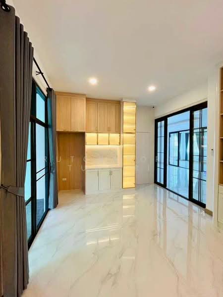 บ้านสวยให้เช่า – ใกล้สนามกอล์ฟเอ็มสปอร์ตคอมเพล็กซ์ เพียง 5 นาที ค่าเช่า 150,000 บาท / เดือน No.6H332, Chiang Mai, San Klang, San Kamphaeng, Chiang Mai, 7 Bedrooms, 500 sqm, Single Detached House For Rent, by Rutchaporn Tunsiri, 500213702 - DDproperty.com