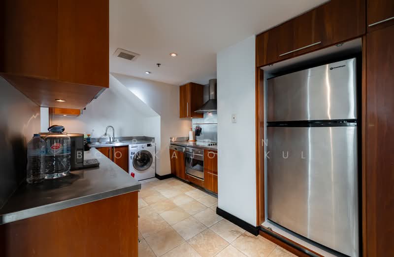 Baan Piya Sathorn, Bangkok, Soi Suanplu (Sathorn Soi 3) South Sathorn Road, Thung Maha Mek, Sathon, Bangkok, 3 Bedrooms, 250 sqm, Condo For Rent, by Prapaporn Boonkajonkul, 500213705 - DDproperty.com