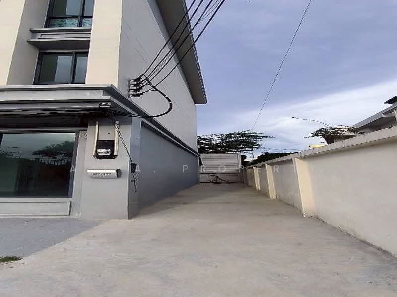 For Rent - อาคารพาณิชย์ 3 ชั้น ซอยอัสสัมชัญ-หนองค้อ 13, Chon Buri (Pattaya)