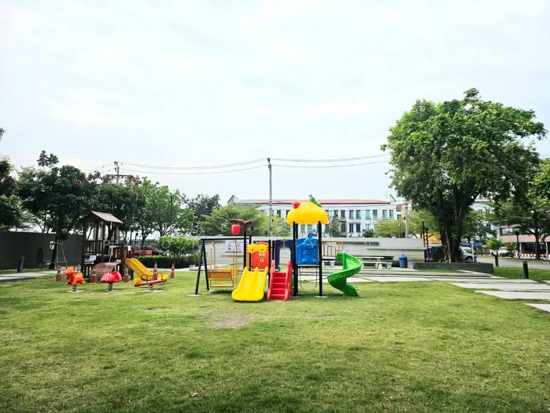 The Parkland Srinakarin Lakeside, Samut Prakan, 555 Lasalle Road, Bang Kaeo, Bang Plee, Samut Prakan, 1 Bedroom, 36 sqm, Condo For Sale, by The Best Property ปอย, 500213714 - DDproperty.com