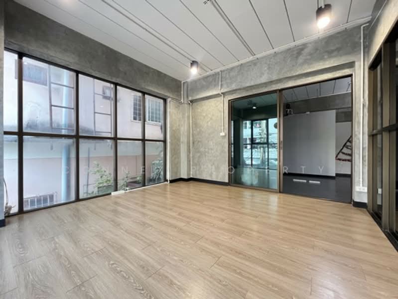 Office for sale in Nuanchan area, near the expressway and Pink Line BTS (Ramintra 40)., Bangkok, -, Nuan Chan, Bueng Kum, Bangkok, , 500 sqm, Office Space For Sale, by Connex Property, 500213725 - DDproperty.com