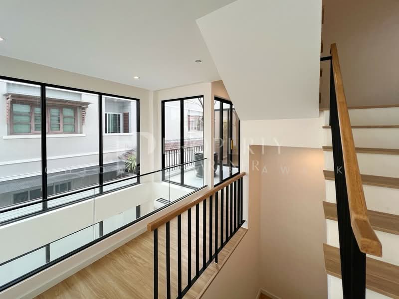 Luxury Detached House in Punnawithi – Prime Sukhumvit 101 Location, Bangkok, สุขุมวิท, Bang Chak, Phra Khanong, Bangkok, 3 Bedrooms, 380 sqm, Single Detached House For Sale, by Chidaphar Beawlek, 500213727 - DDproperty.com