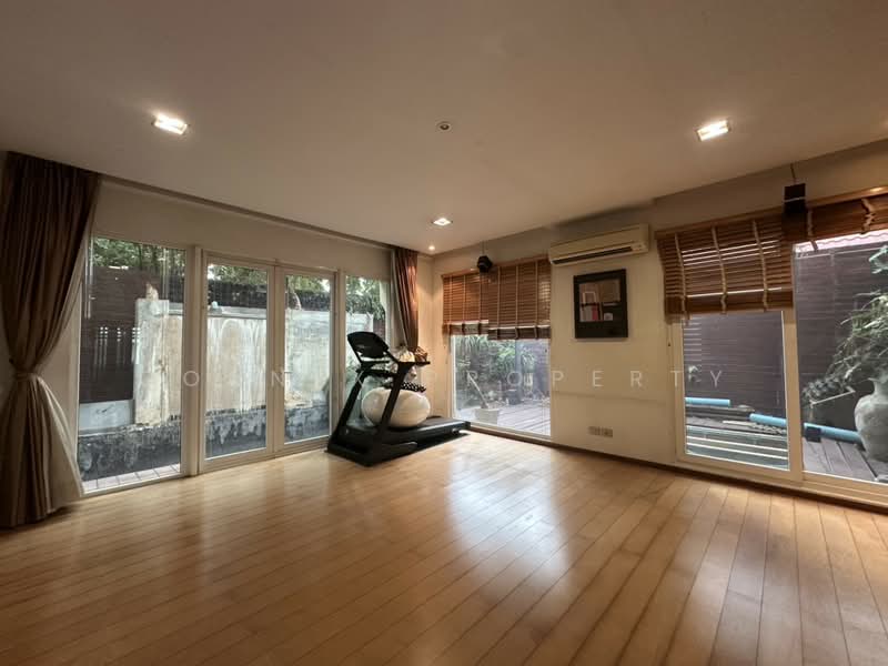 Mu Ban Preecha 2 - Pinklao, Bangkok, บรมราชชนนี, Chim Plee, Taling Chan, Bangkok, 4 Bedrooms, 200 sqm, Single Detached House For Sale, by Connex Property, 500213732 - DDproperty.com