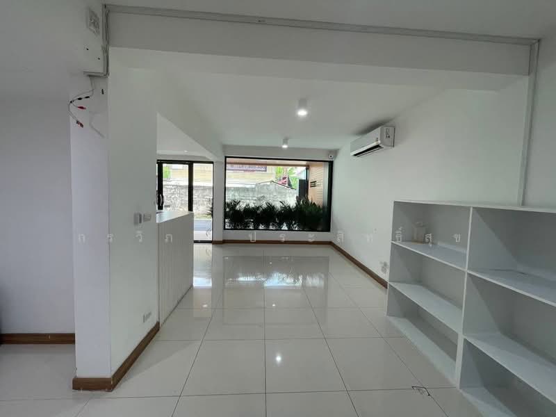 ขาย - ออฟฟิศลาดพร้าว 64, กรุงเทพ