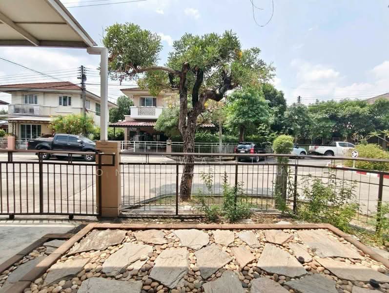 Single House for Sale, Inglada Rangsit-Khlong 4. Beautiful house, newly painted throughout., Pathum Thani, Lat Sawai, Lam Luk Ka, Pathum Thani, 3 Bedrooms, 150 sqm, Single Detached House For Sale, by CHAWALIT KONGSAKPAIBUL, 500213752 - DDproperty.com