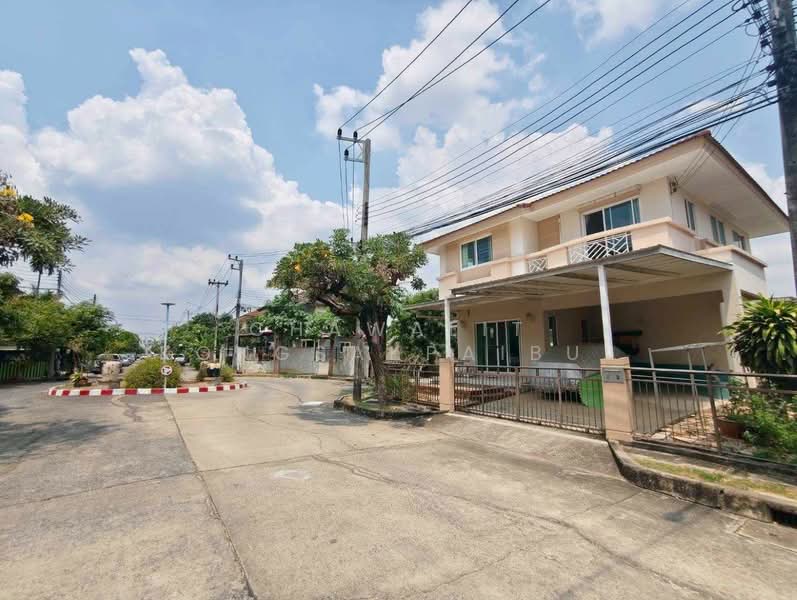 Single House for Sale, Inglada Rangsit-Khlong 4. Beautiful house, newly painted throughout., Pathum Thani, Lat Sawai, Lam Luk Ka, Pathum Thani, 3 Bedrooms, 150 sqm, Single Detached House For Sale, by CHAWALIT KONGSAKPAIBUL, 500213752 - DDproperty.com