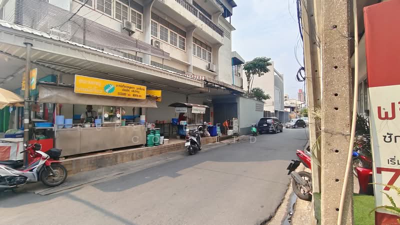 ตึกเเถว พร้อมธุรกิจ เครื่องซัก เเละหอพัก ซอยประชาอุทิศ 90, Bangkok, ประชาอุทิศ, Samsen Nok, Huai Khwang, Bangkok, , 600 sqm, Shophouse For Sale, by Super B Estate Co., Ltd, 500213767 - DDproperty.com