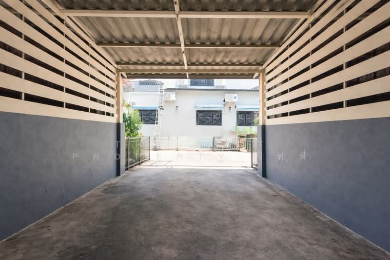 Phongsirichai 4 Phetkasem 81, Bangkok, Macharoen Road, Nong Kang Plu, Nong Khaem, Bangkok, 4 Bedrooms, 120 sqm, Townhouse For Sale, by The Best Property จิฟฟี่, 500213771 - DDproperty.com