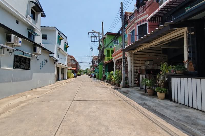 Phongsirichai 4 Phetkasem 81 : พงษ์ศิริชัย 4 เพชรเกษม 81, กรุงเทพ, ถนน มาเจริญ, หนองค้างพลู, หนองแขม, กรุงเทพ, 120 ตร.ม., ทาวน์เฮ้าส์ ขาย, โดย The Best Property จิฟฟี่, 500213771 - DDproperty.com