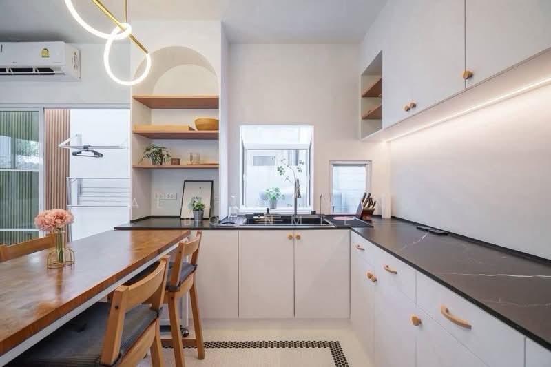 Indy Bangna-Ramkhamhaeng 2, Bangkok, Soi 7, Dok Mai, Prawet, Bangkok, 3 Bedrooms, 170 sqm, Townhouse For Rent, by Wallaya (Jang) Boonmee, 500213784 - DDproperty.com