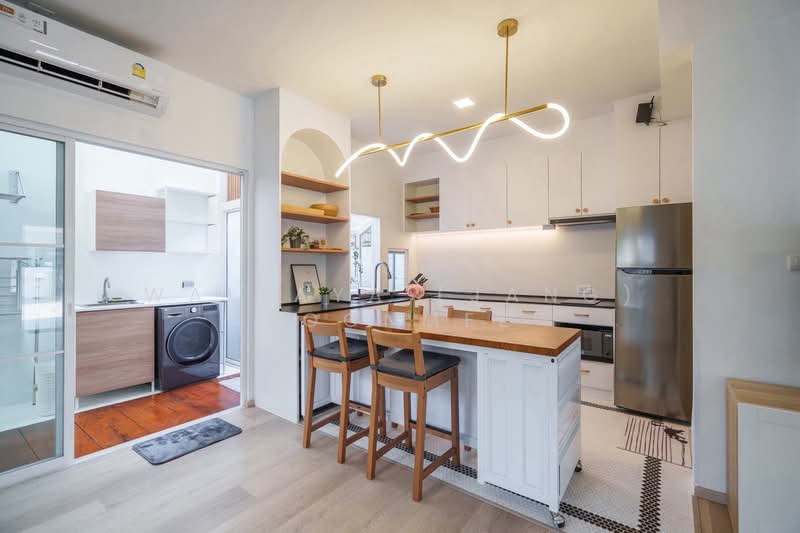 Indy Bangna-Ramkhamhaeng 2, Bangkok, Soi 7, Dok Mai, Prawet, Bangkok, 3 Bedrooms, 170 sqm, Townhouse For Rent, by Wallaya (Jang) Boonmee, 500213784 - DDproperty.com